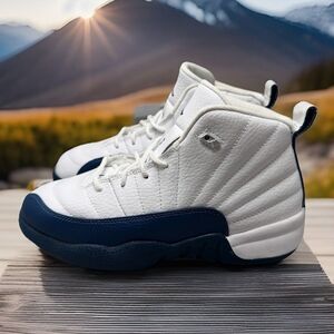Air Jordan 12 'French Blue' White 151186-114 Youth Sz 3Y Women Sz 4.5 B-grade